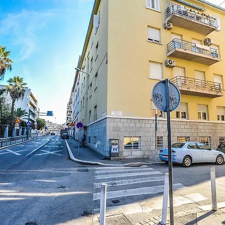 Tanja Oldtown Apartament *